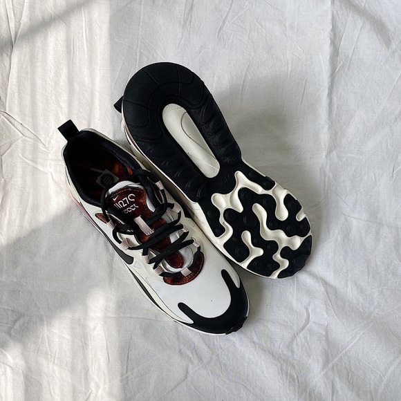 Air Max 270 React sneakers, Sold Out Color, NWOT - Picture 11 of 14